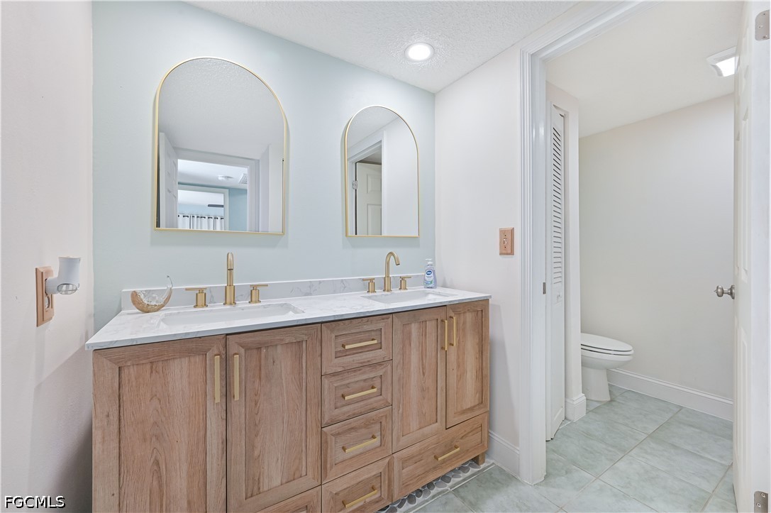1520 Park Meadows Dr 2 Property Photo 17