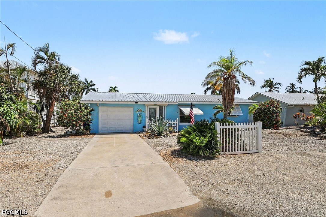 3608 Rita Ln Property Photo 3