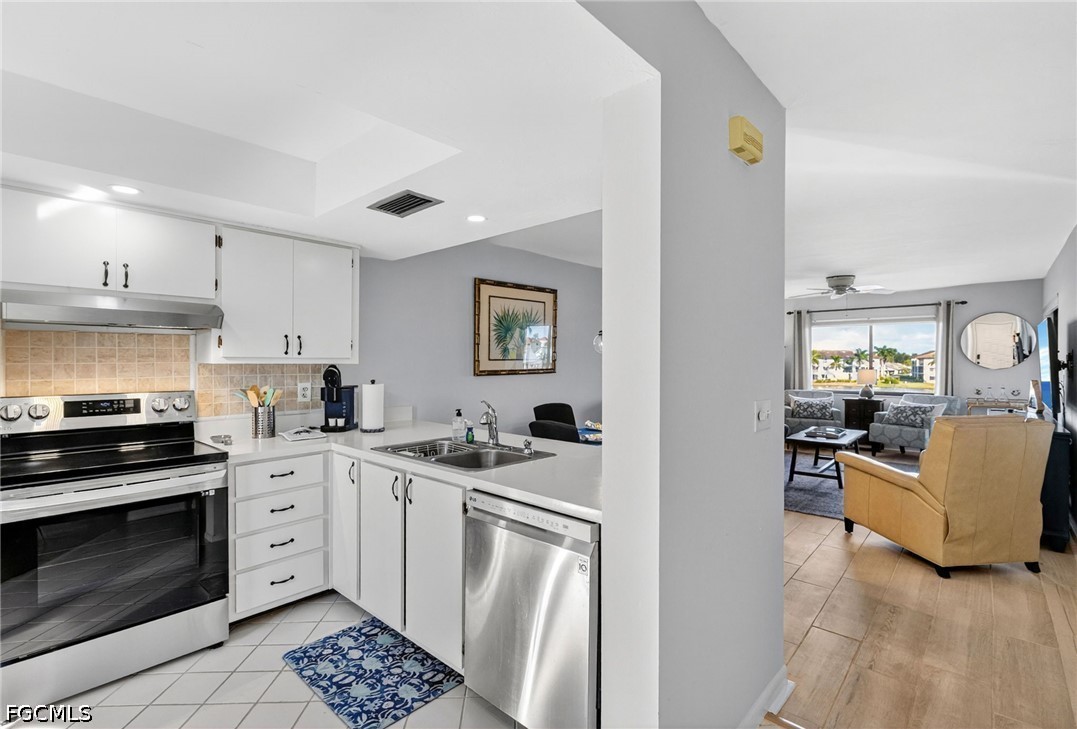 11250 Caravel Cir 306 Property Photo 6
