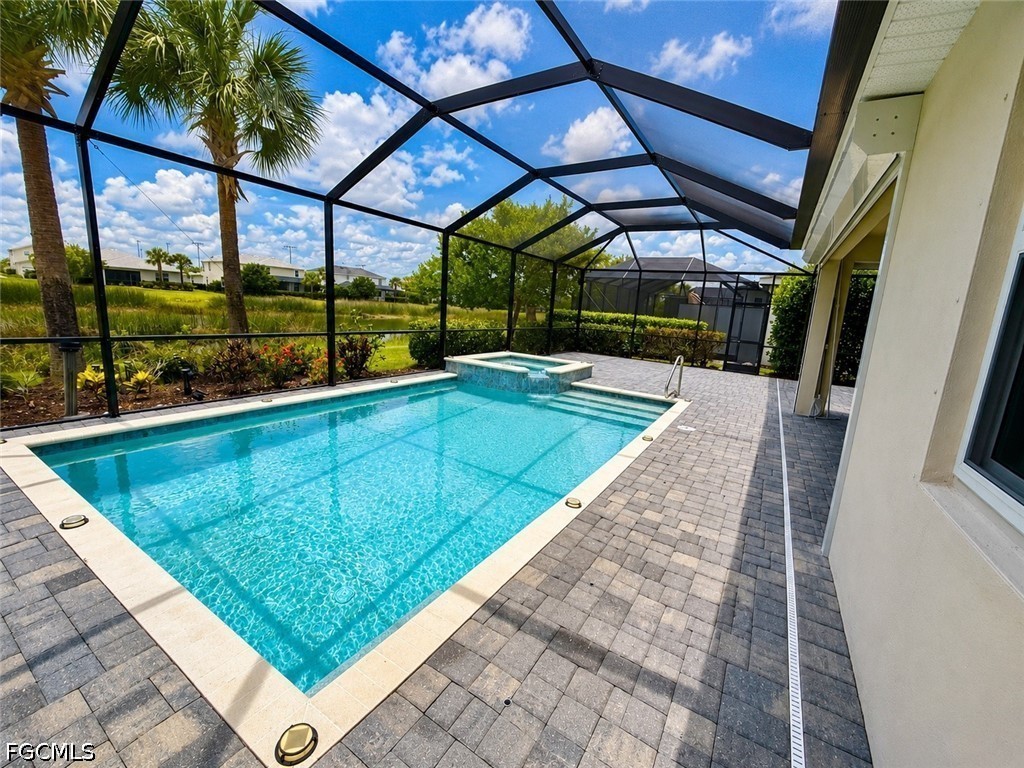 43668 Tree Top Trl Property Photo 3
