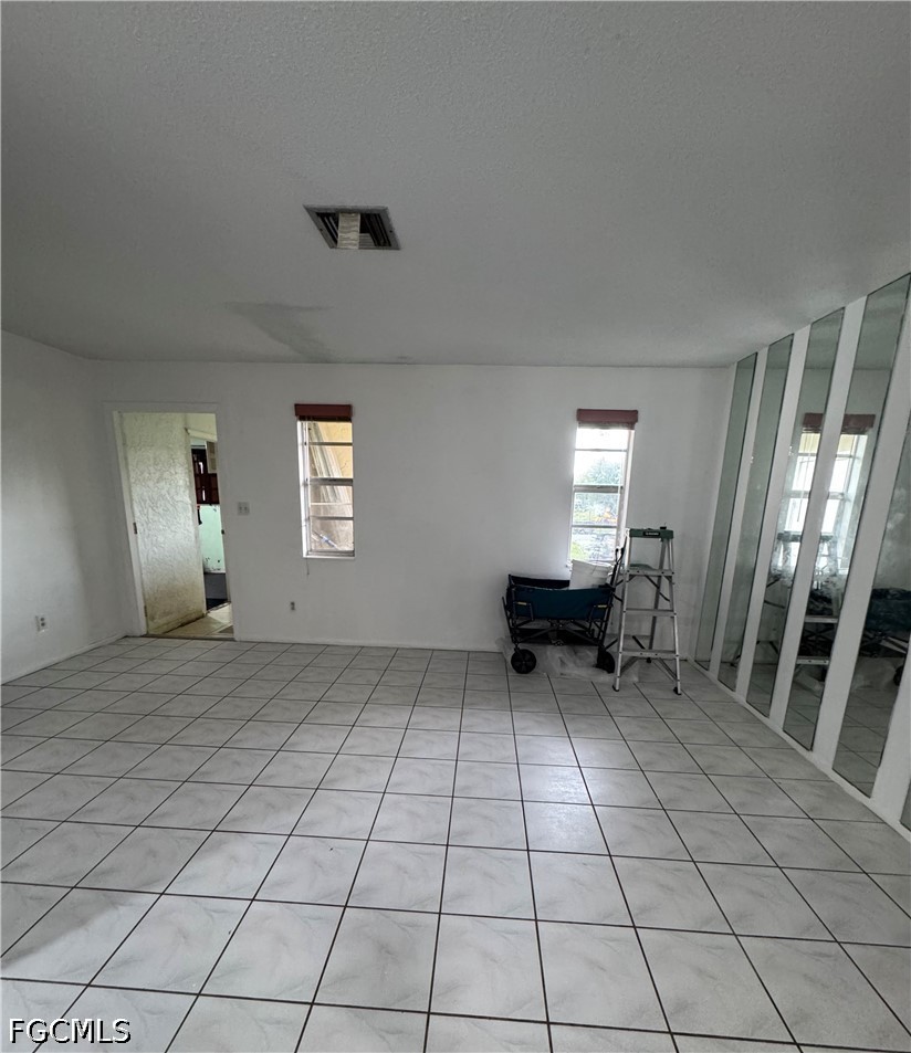 1434 Caywood Cir N Property Photo 6