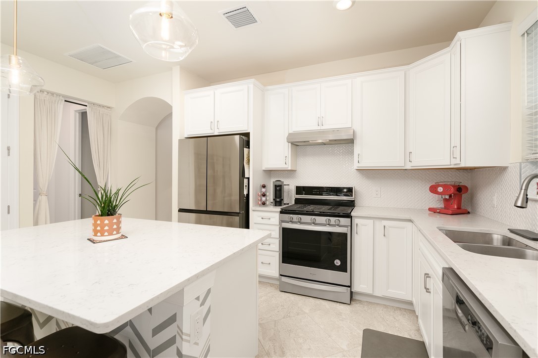 10779 Manatee Key Ln Property Photo 8
