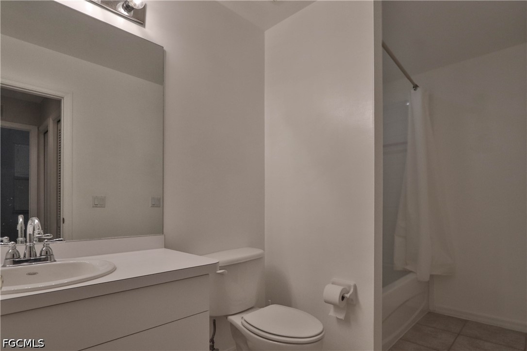 8550 Kingbird Loop 615 Property Photo 6