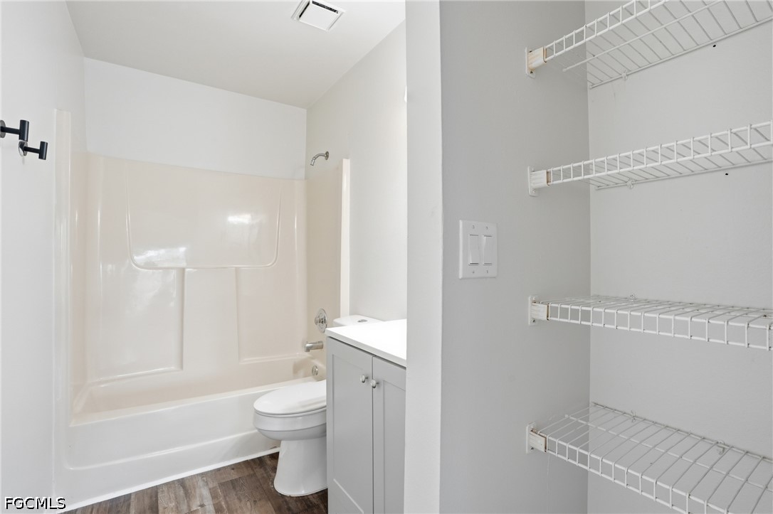 5323 Treetops Dr T203 Property Photo 22