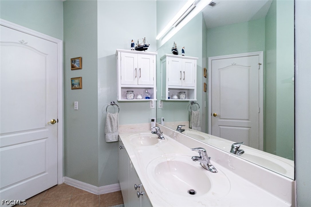 2540 Keystone Lake Dr Property Photo 24