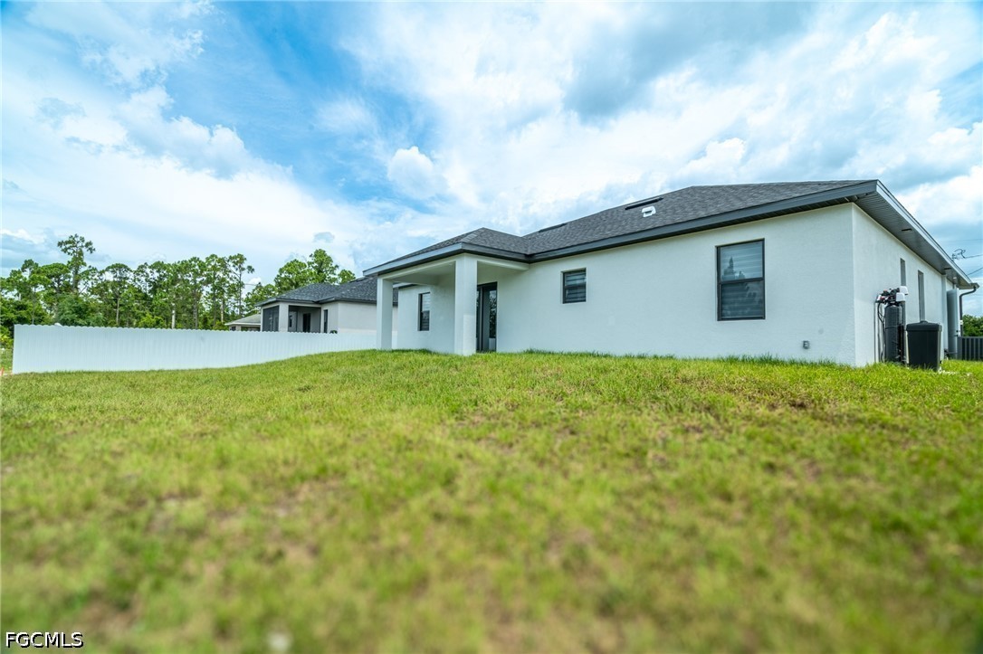 1142 Eclipse St E Property Photo 45
