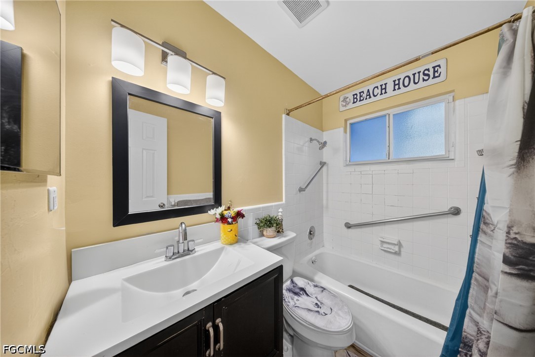 208 Redcliff Ave Property Photo 10