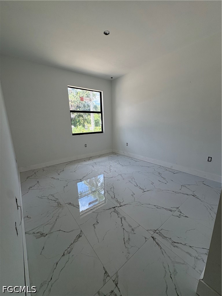 3927 Pearl St Property Photo 6