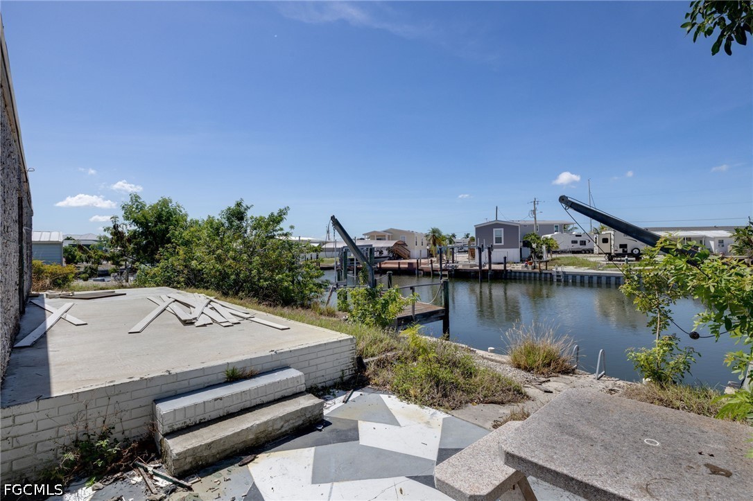 2920 Harpoon Ln Property Photo 15