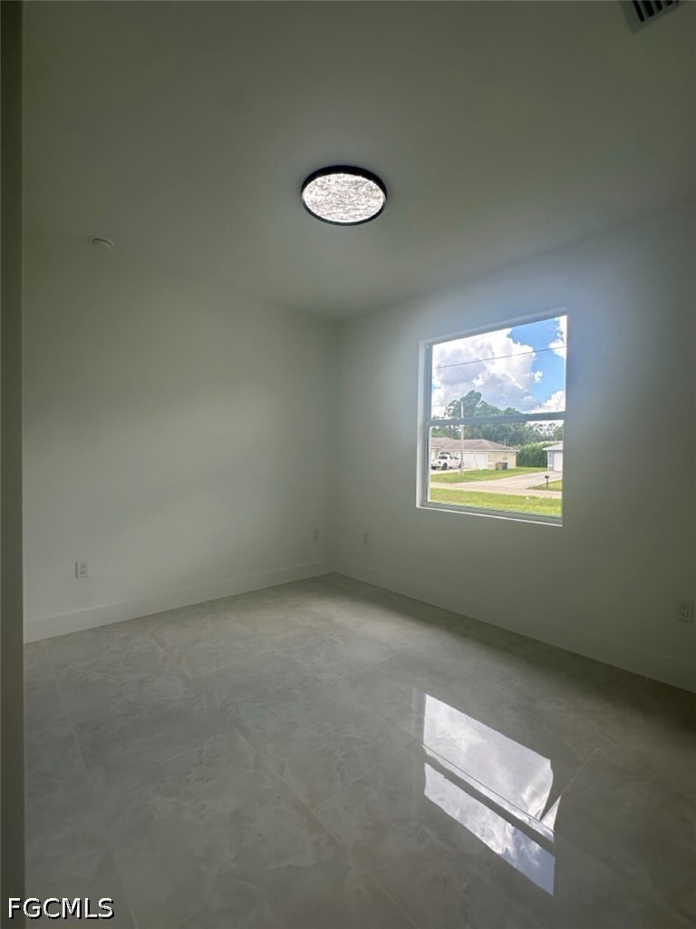 547 Eisenhower Blvd Property Photo 17