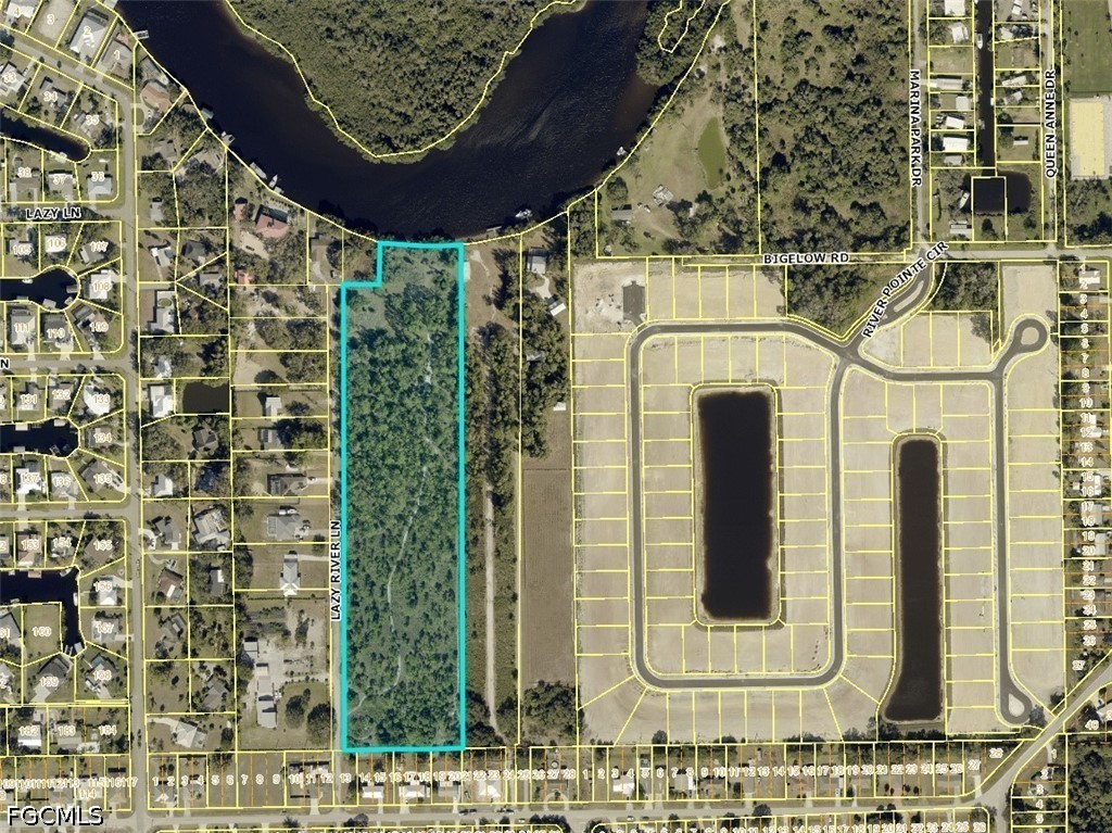 2330 Lazy River Ln Property Photo 2