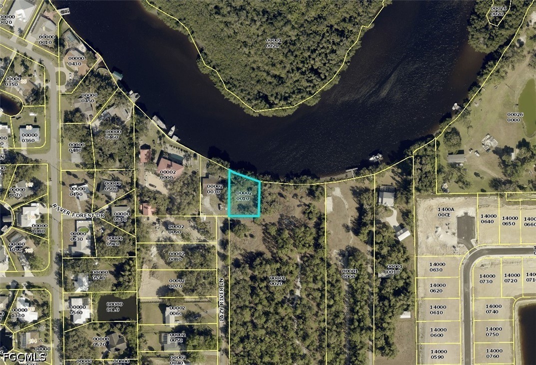 2330 Lazy River Ln Property Photo 3