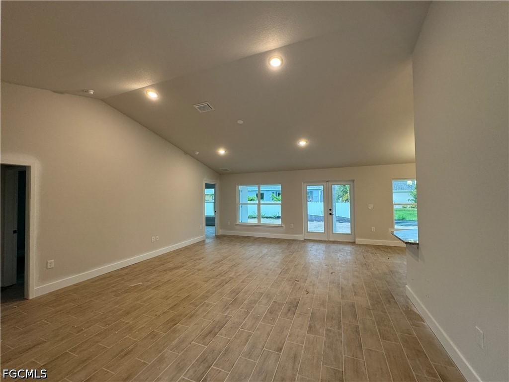 2718 Nw 4th Ter Property Photo 5
