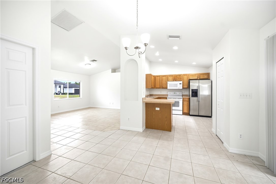 1800 Venice Ave N Property Photo 6