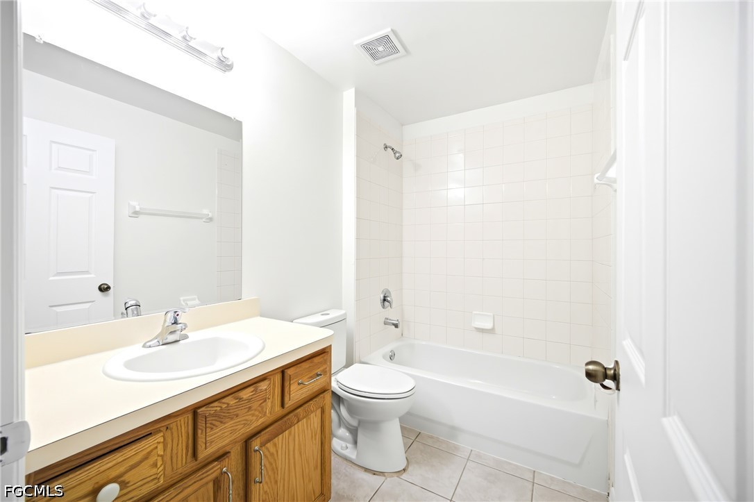 1800 Venice Ave N Property Photo 12