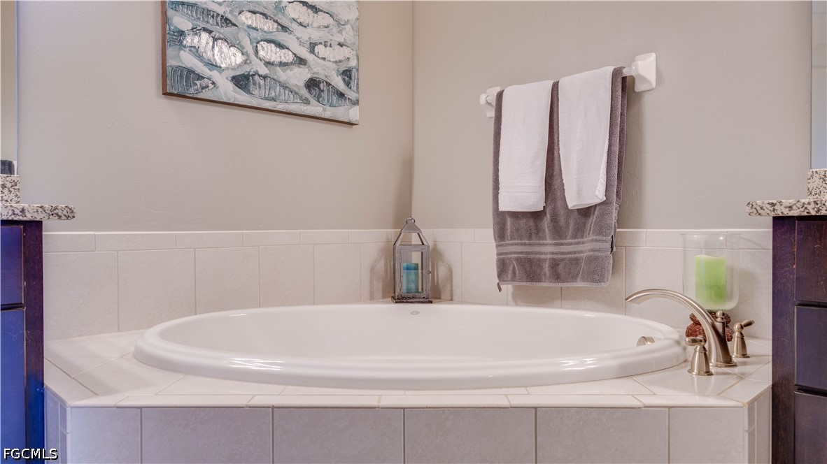 10230 Glastonbury Cir 202 Property Photo 22