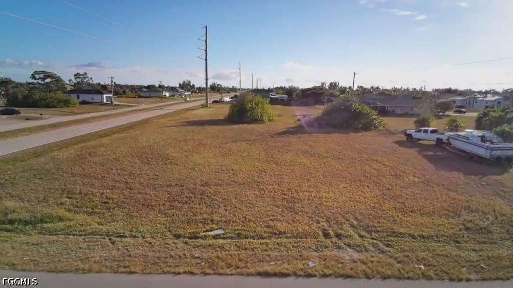 1546 El Dorado Blvd N Property Photo 3