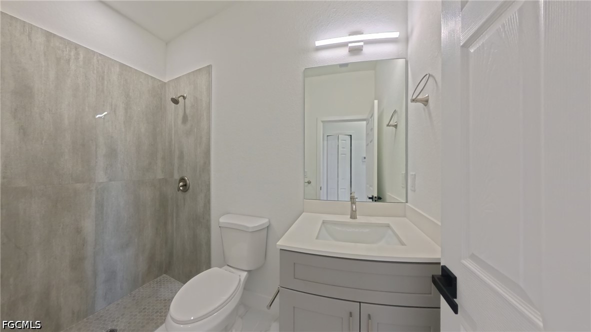 3217 65th St W Property Photo 25