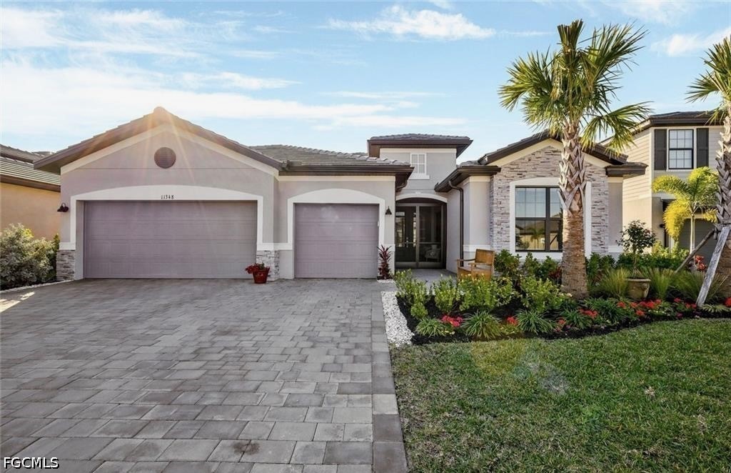 11348 Canopy LOOP Property Photo 1