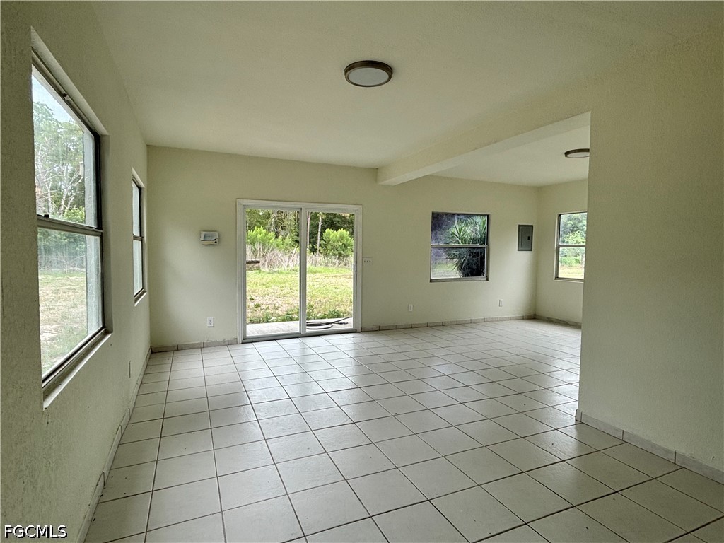 2150 Panama Ave Property Photo 5