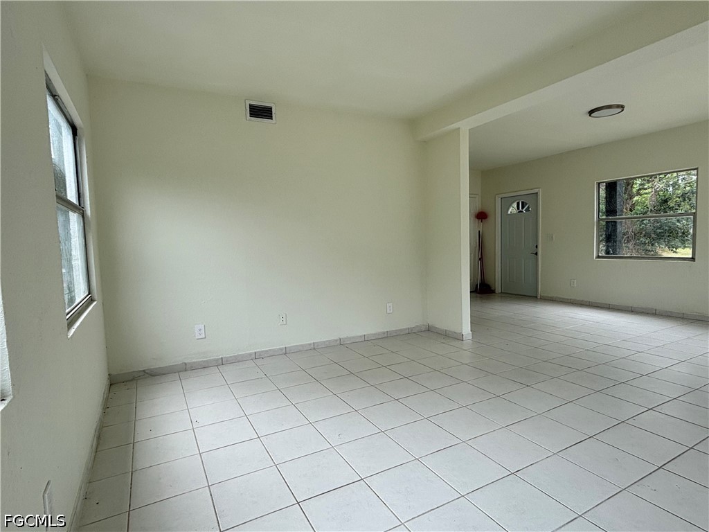 2150 Panama Ave Property Photo 8