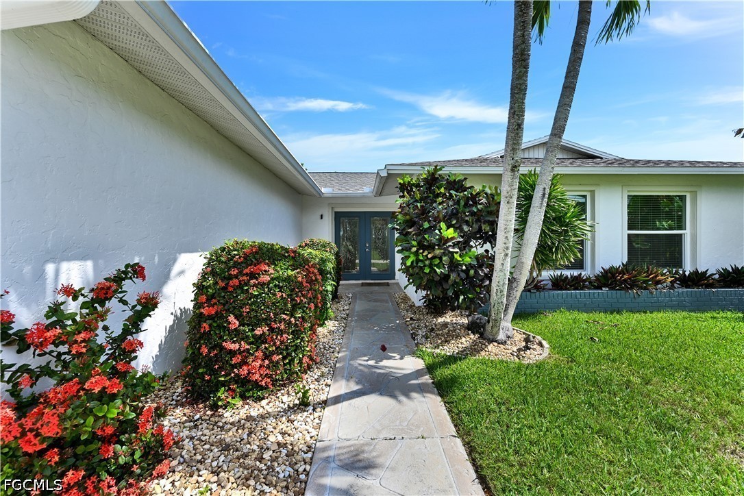 905 Sw 52nd St Property Photo 3
