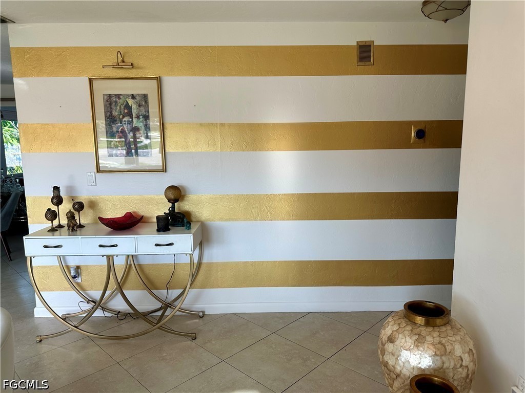 1495 Cranville Sq Property Photo 2