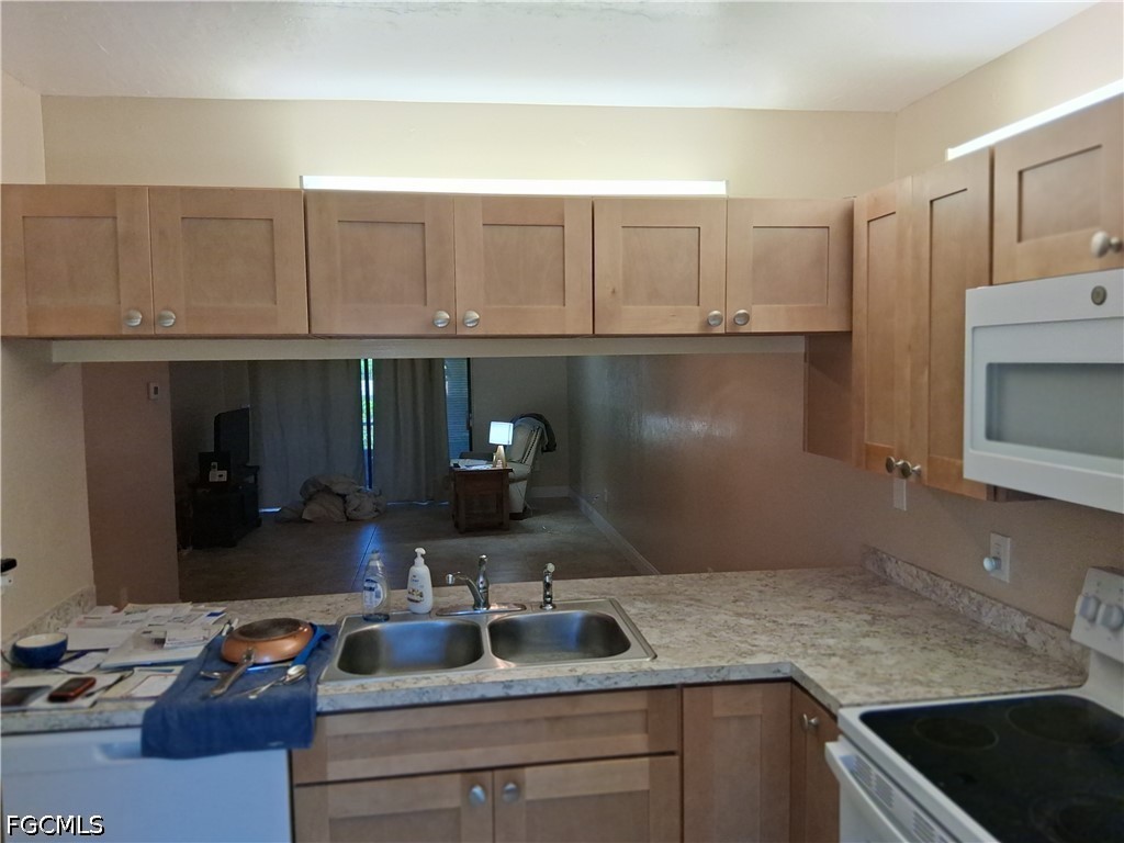 15000 Arbor Lakes DR E 3