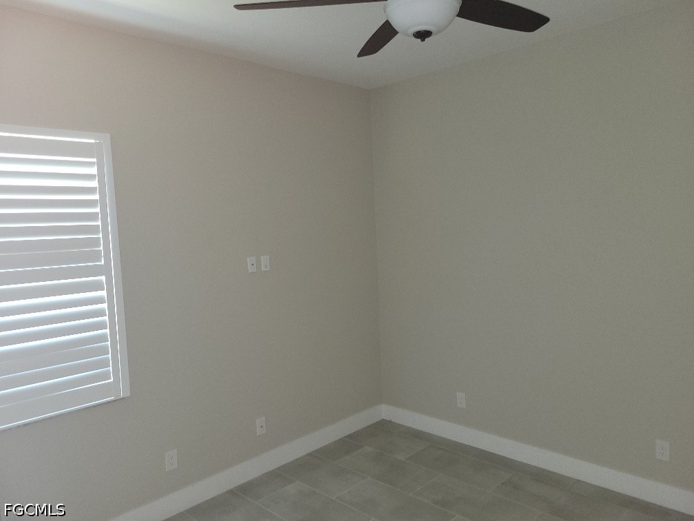 249 Rotonda Cir Property Photo 7