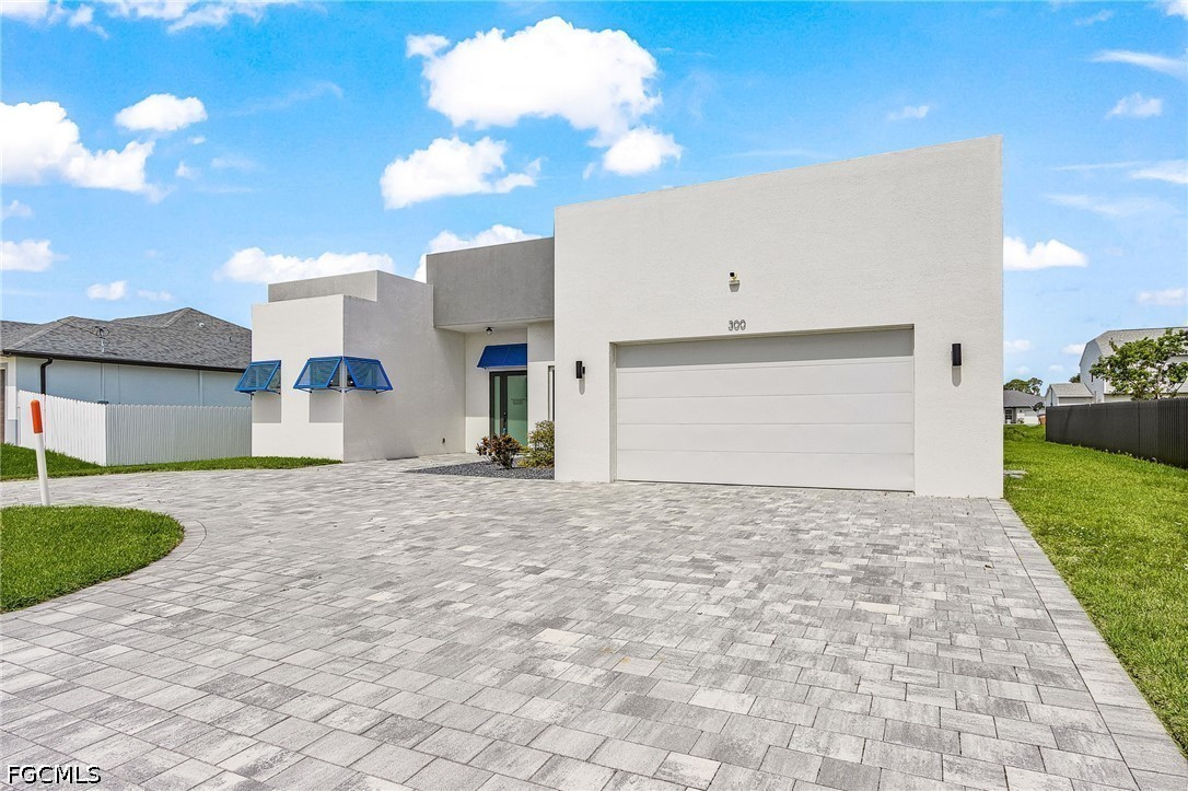 300 Chiquita Blvd N Property Photo 3
