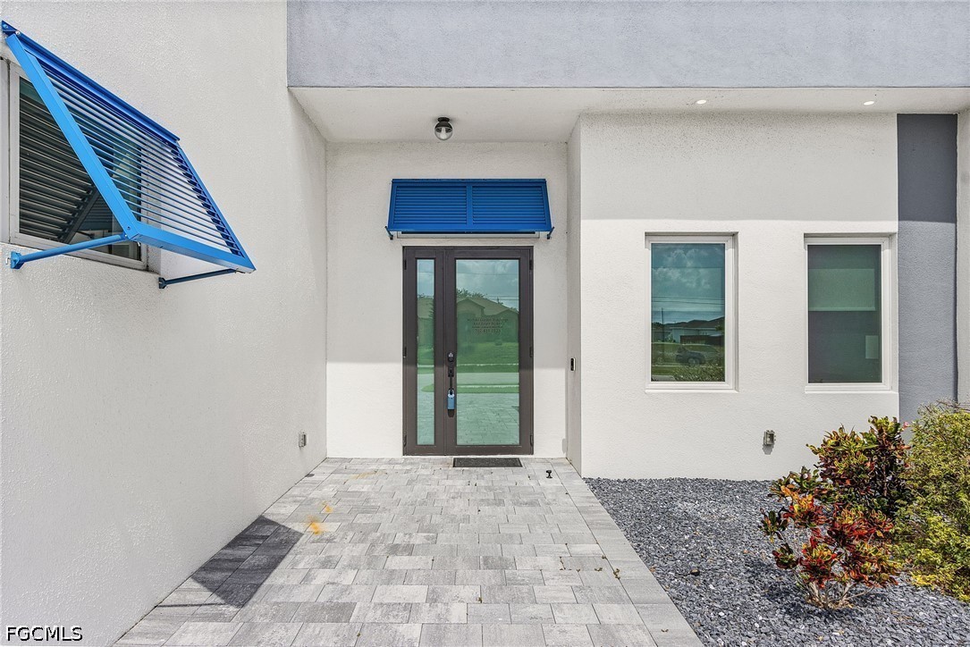 300 Chiquita Blvd N Property Photo 4
