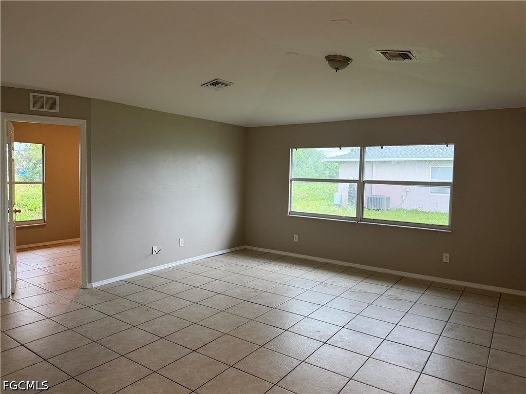 4543 21st St Sw Property Photo 2