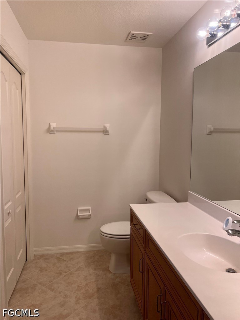8470 Kingbird Loop 1020 Property Photo 12