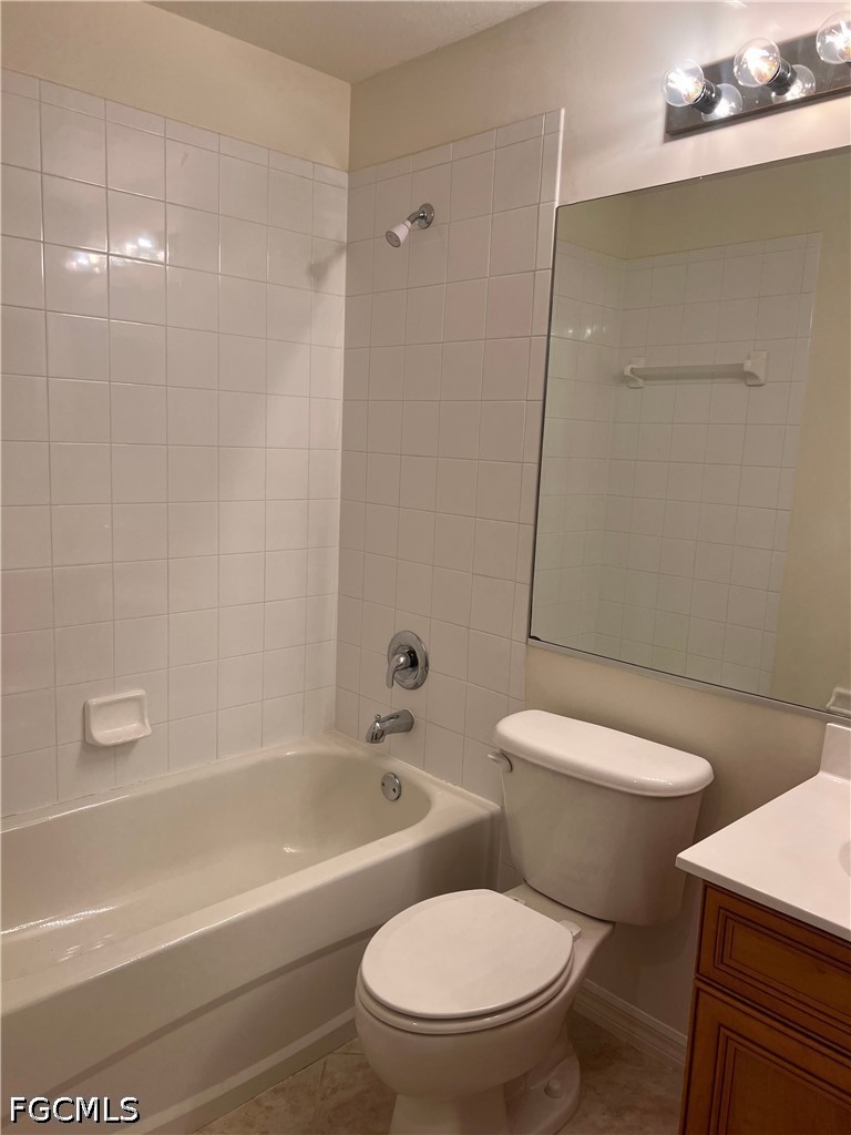8470 Kingbird Loop 1020 Property Photo 13