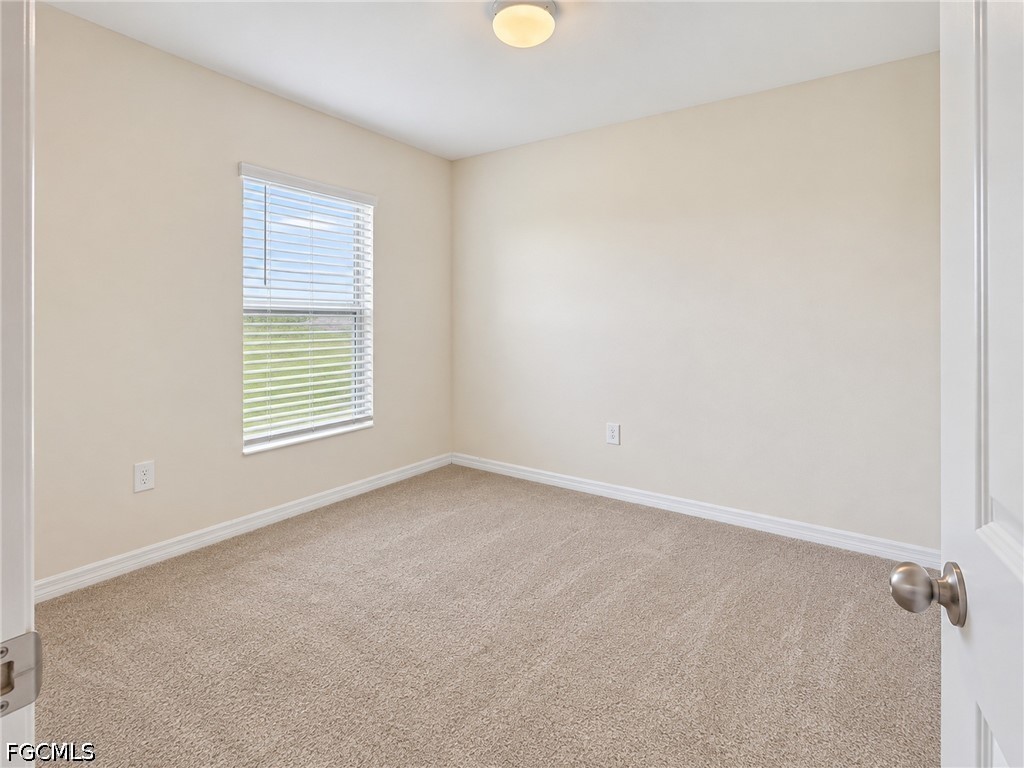 9013 Ike Ct Property Photo 5