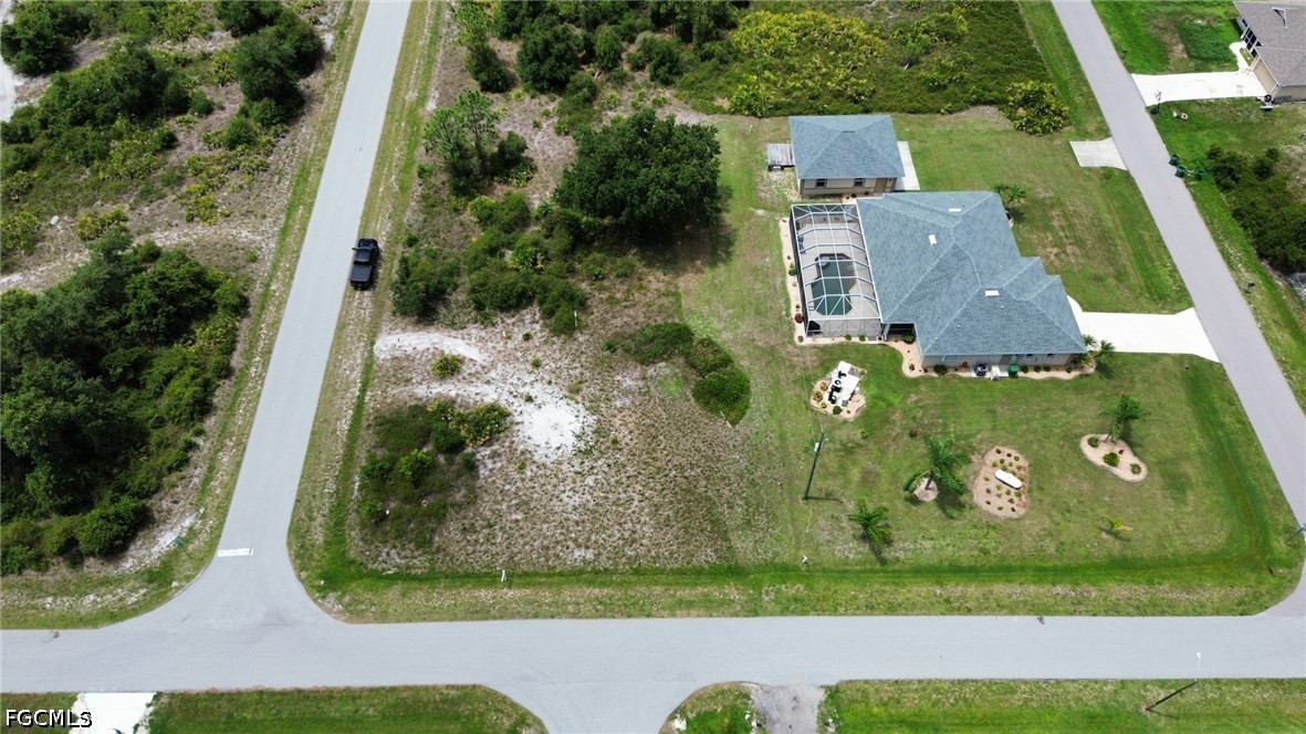29245 Meadowlark Ln Property Photo 3