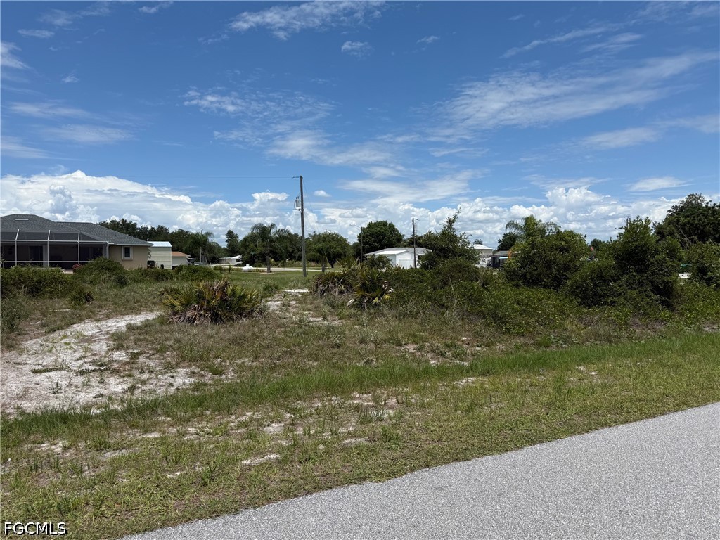 29245 Meadowlark Ln Property Photo 6