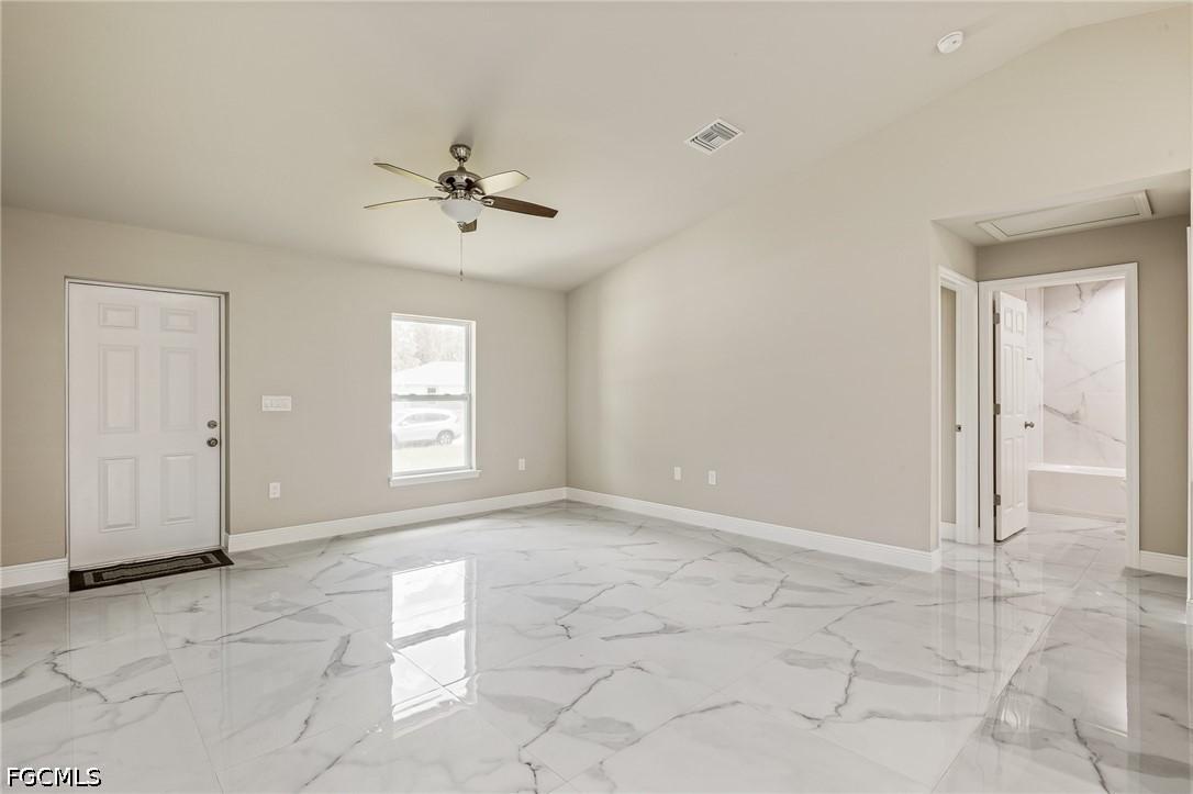 128 Sanborn Dr Property Photo 4