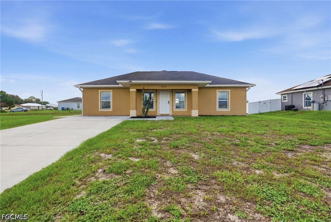 7075 Tide Cir Property Photo 1