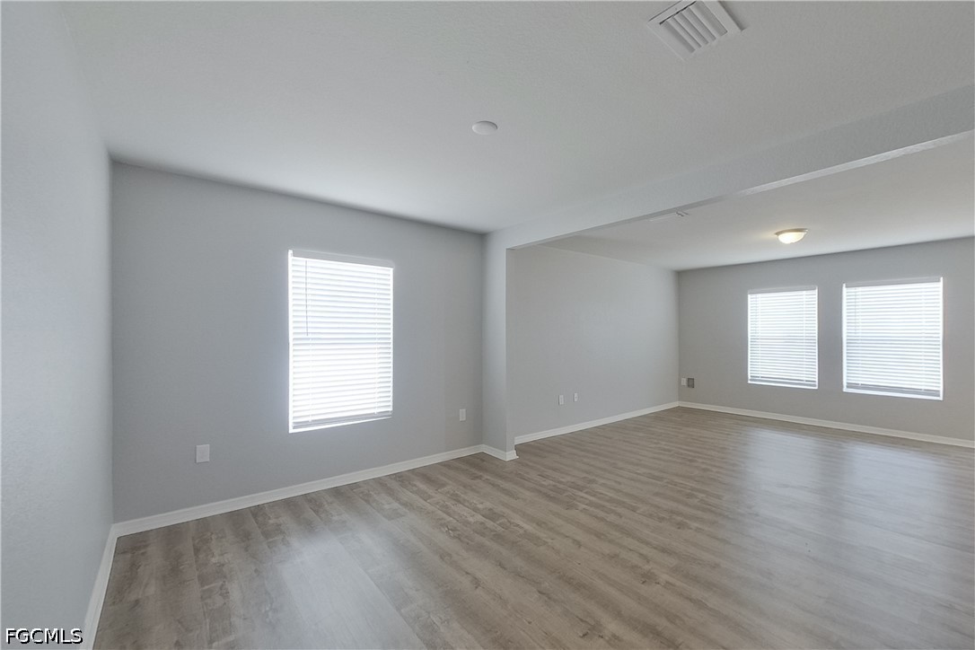 2227 Nw 11th Ct Property Photo 3