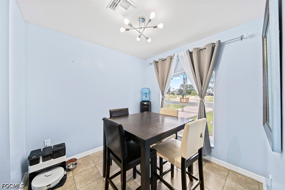1243 Earnest St E Property Photo 13