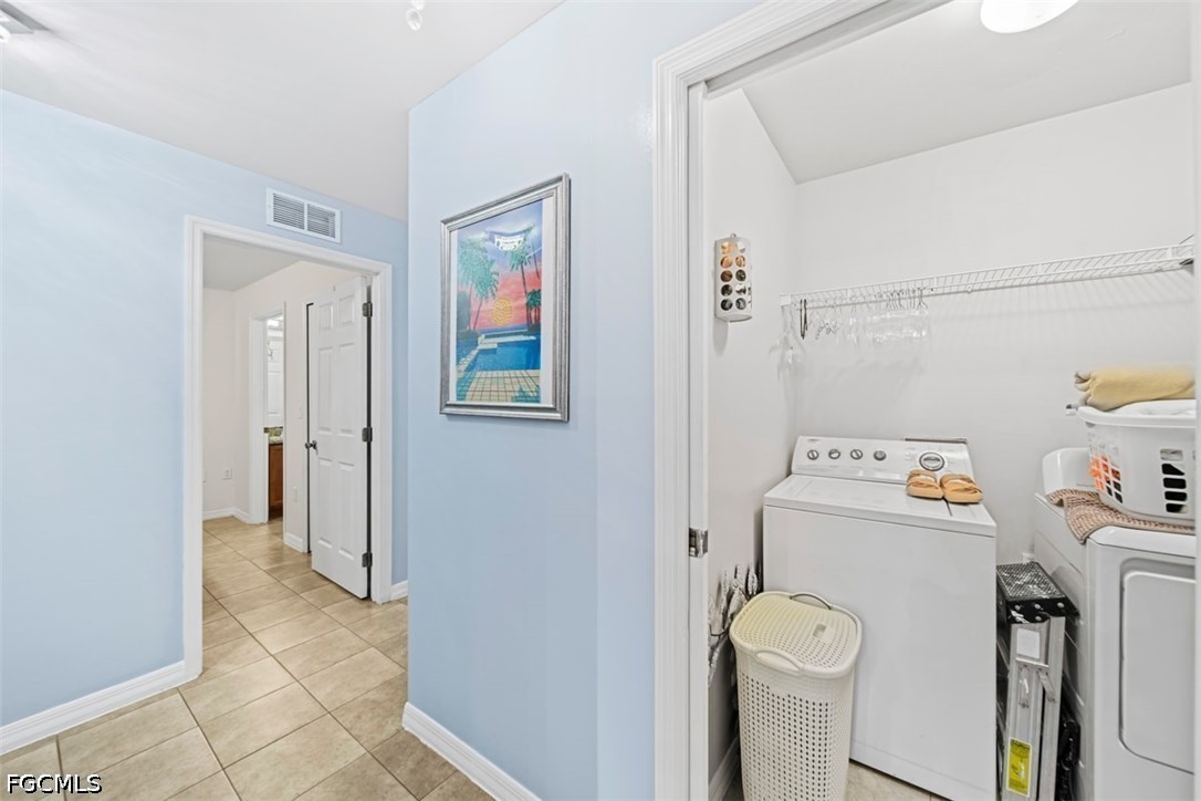 1243 Earnest St E Property Photo 18