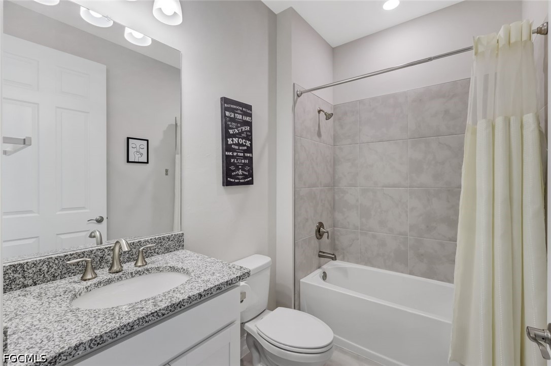 451 Spring Hill Lake Loop Property Photo 23