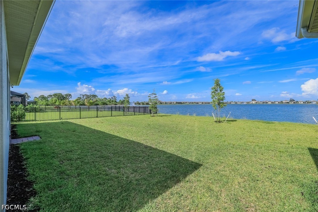 451 Spring Hill Lake Loop Property Photo 29
