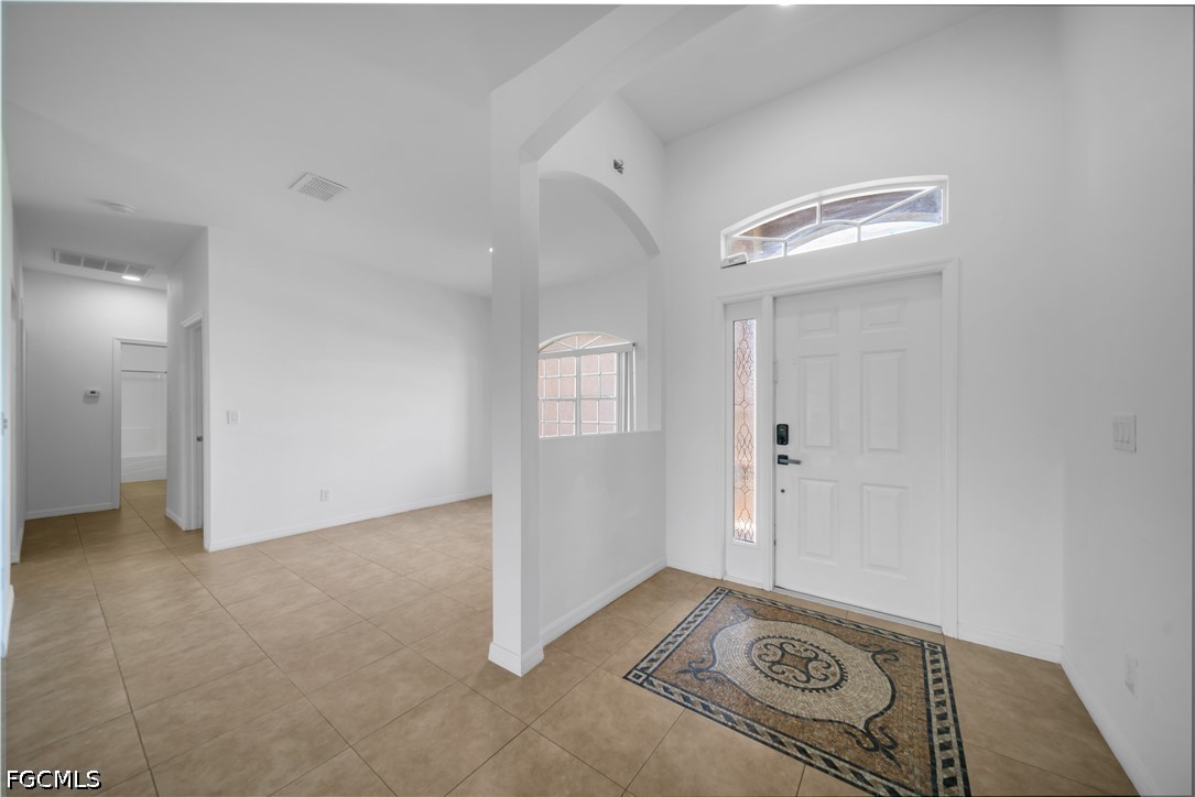 21 Kismet Pkwy E Property Photo 3