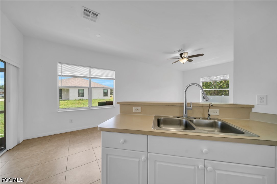 21 Kismet Pkwy E Property Photo 11