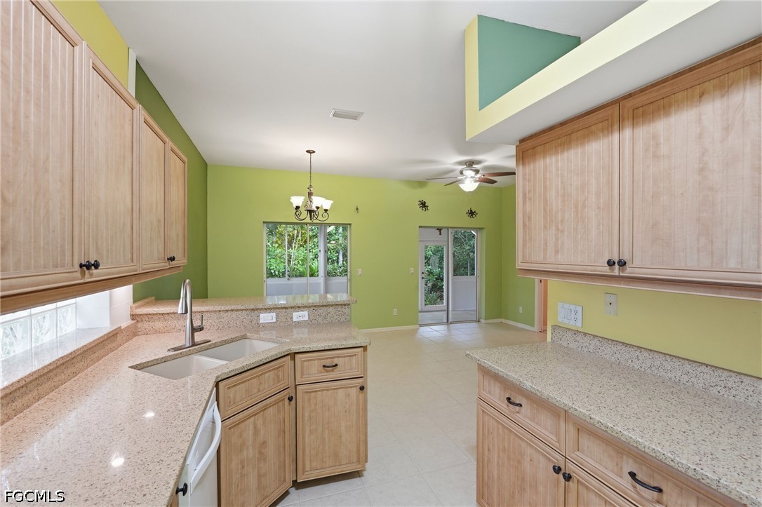 10727 Maui Cir Property Photo 6