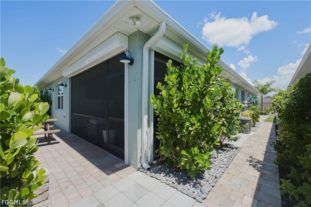 998 Enbrook Loop Property Photo 21
