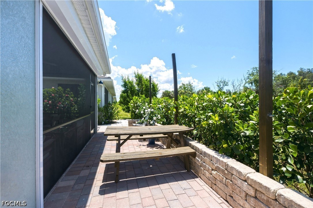 998 Enbrook Loop Property Photo 22