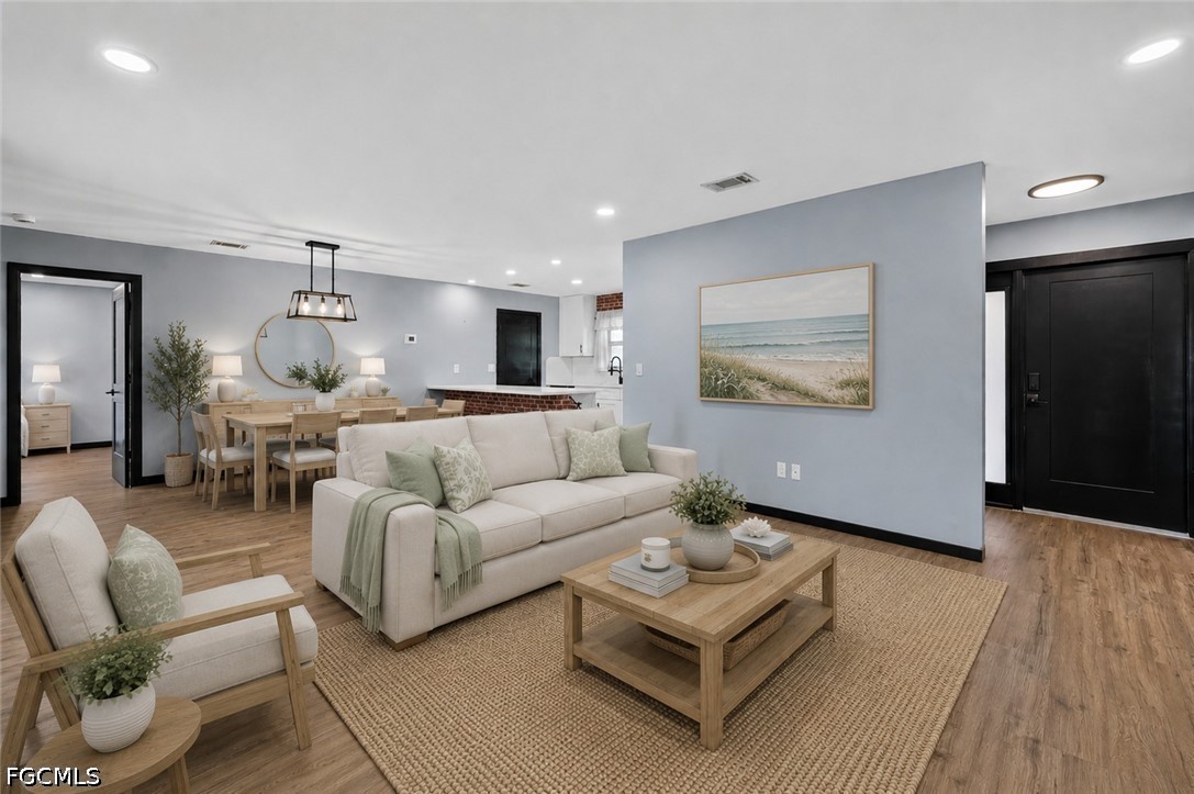 27072 Hillshire Ln Property Photo 8